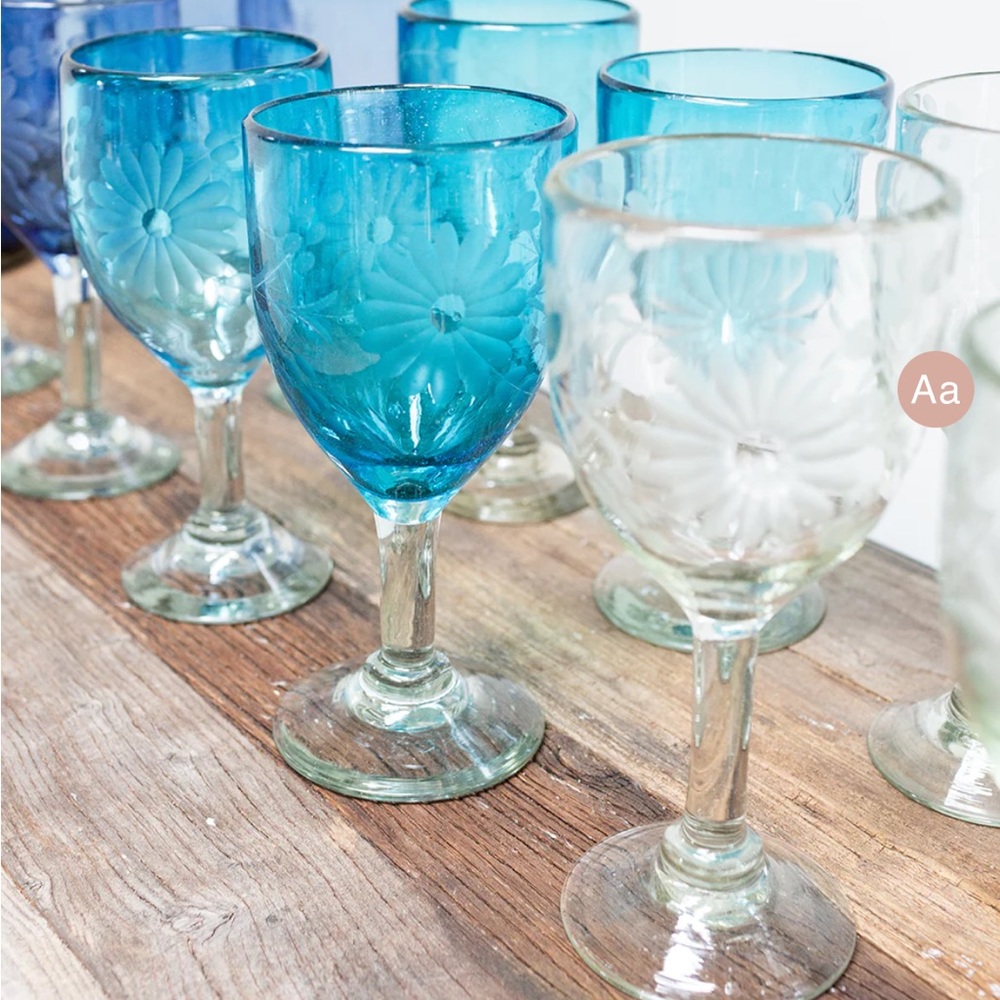 The Little Market Etched Wine Glass Clear